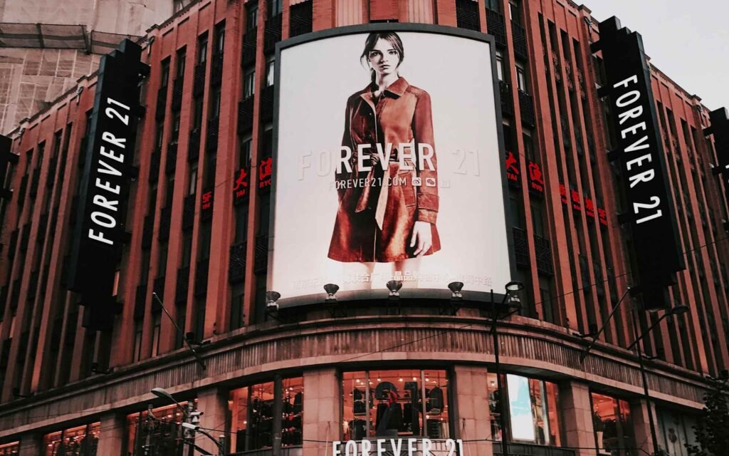 vallas y cabinas de publicidad